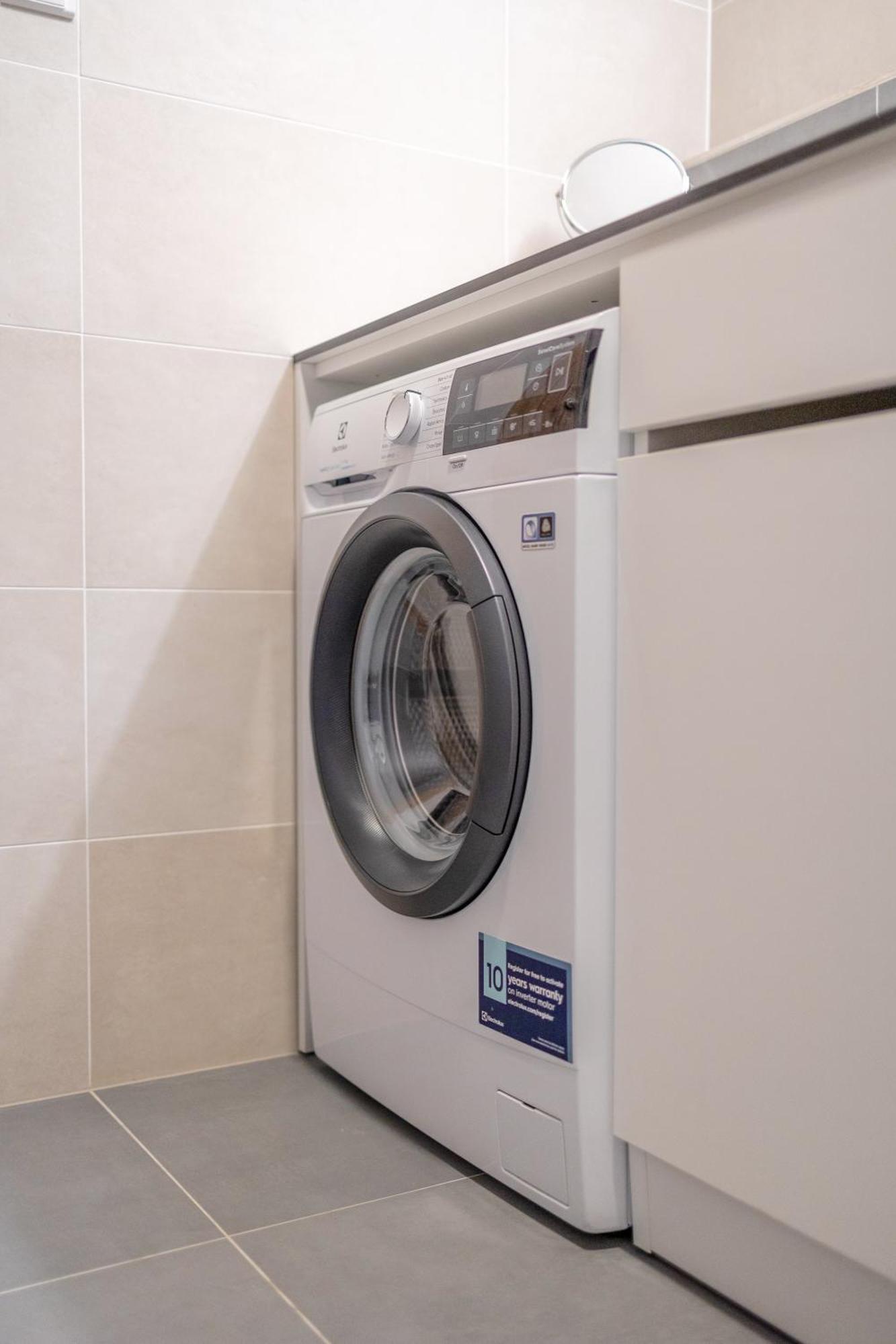 Bright 2Br - 7Th Floor, Balcony, Free Parking By Gravity Prague Apartment Екстериор снимка