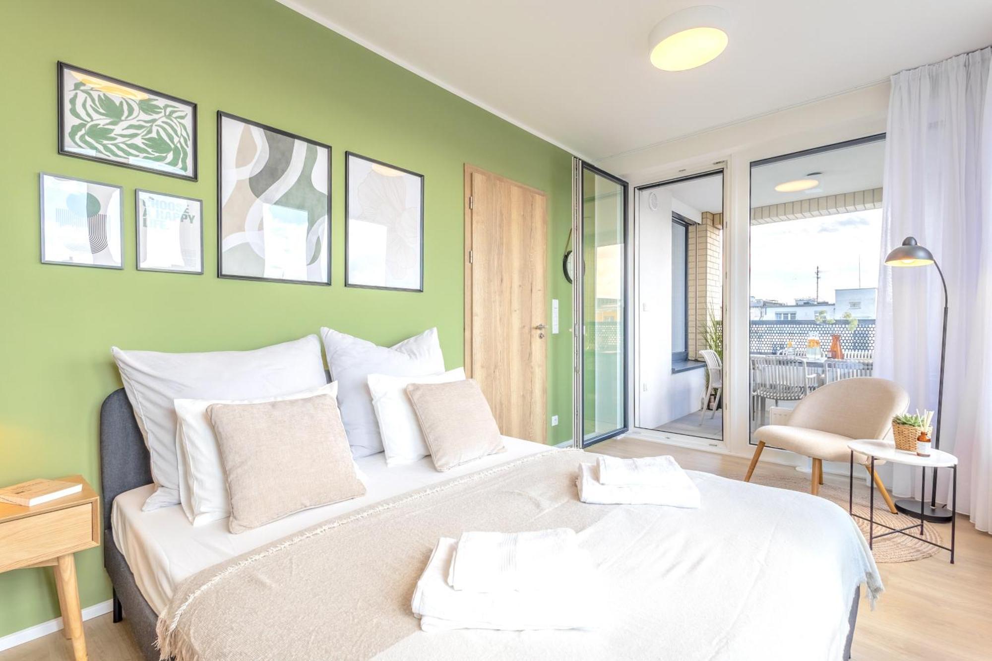 Bright 2Br - 7Th Floor, Balcony, Free Parking By Gravity Prague Apartment Екстериор снимка